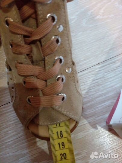 Сандалии Персей