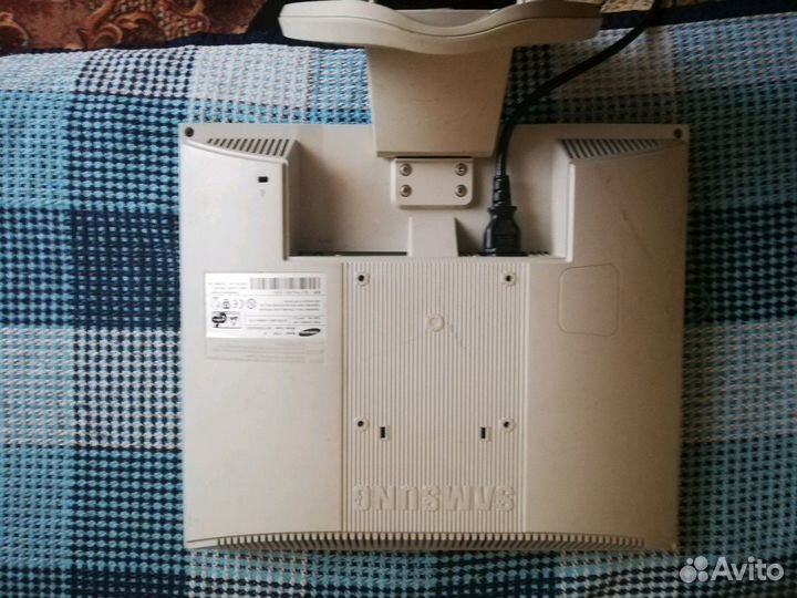 Разные Мониторы 19 и 17 дюймов