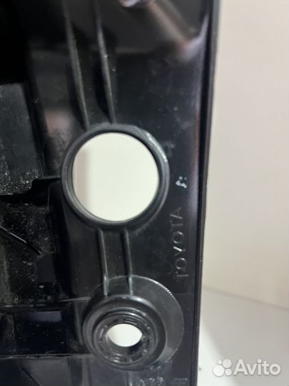 Фонарь Toyota RAV4 с 2015- по н.в Оригинал