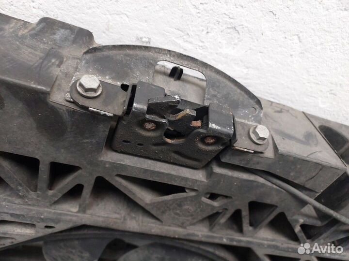 Рамка передняя Renault Scenic