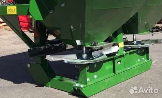 Разбрасыватель удобрений Оптсельмаш Фермер 900, 2023