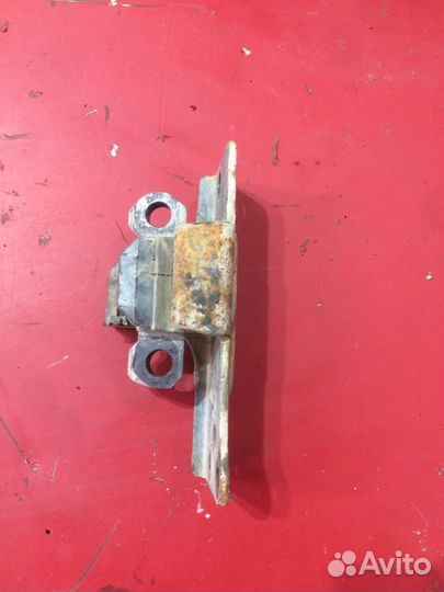 Подушка кпп Nissan Murano Z50 VQ35DE 2004