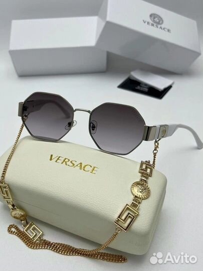 Солнцезащитные очки женские versace