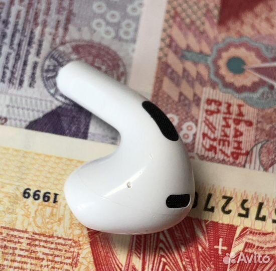 Apple Airpods 3 A2565 наушник правый (R) б\у