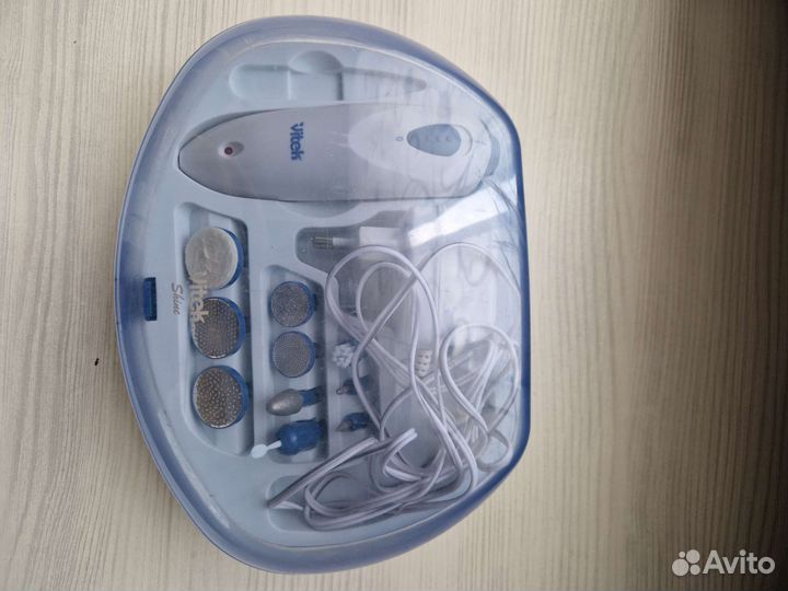 Набор для маникюра и педикюра vitek VT-2204