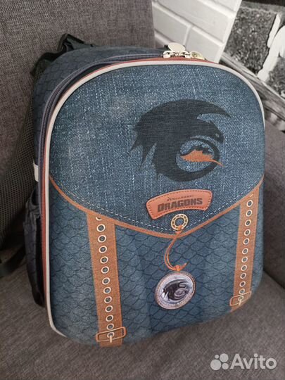 Школьный портфель, ранец, рюкзак