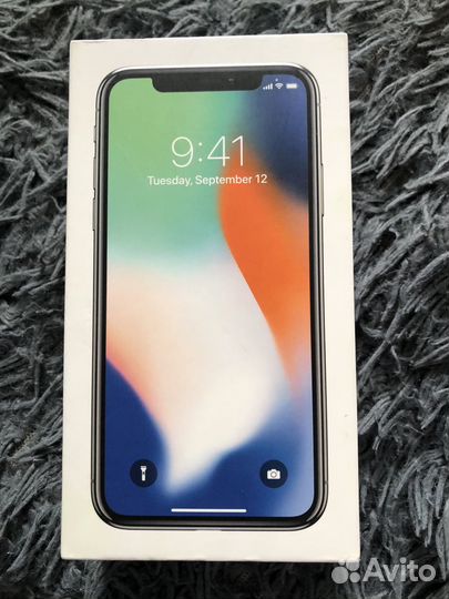 iPhone X, 64 ГБ