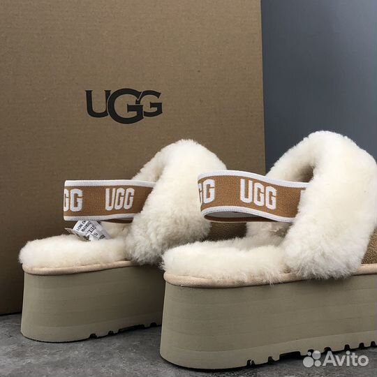 Угги женские Ugg Funkette Suede Platform Sand