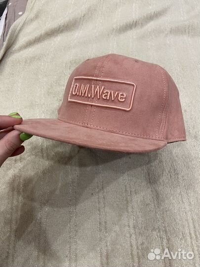 Бейсболка с прямым козырьком