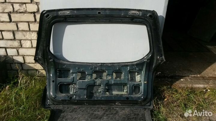 Hyunbai Tucson 04-09г.Крышка багажника