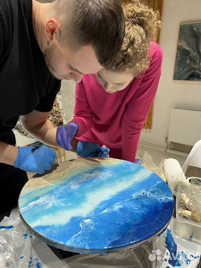 Проведение мастер классов по эпоксидной смоле