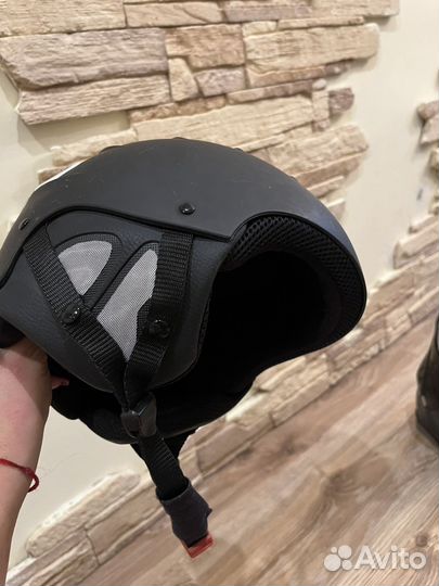 Шлем для горных лыж и сноуборда