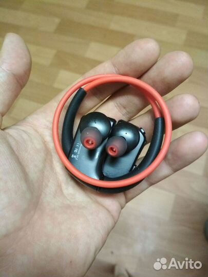 Наушники Bluetooth / MP3-плеер 8 Гб