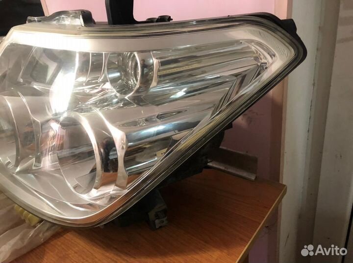 Фара на Нисан патруль