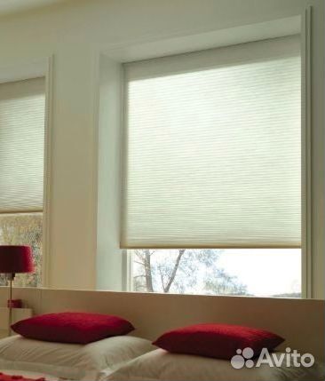 Рулонные шторы в зал День-ночь