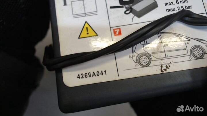 Компрессор подкачки шин Mitsubishi Colt, 2009