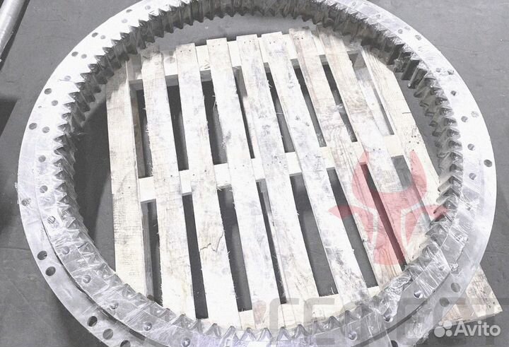 Опорно-поворотный круг Volvo EC290CLD