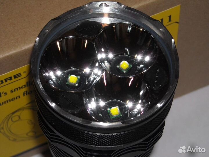 Профессиональный фонарь Nitecore TM 11
