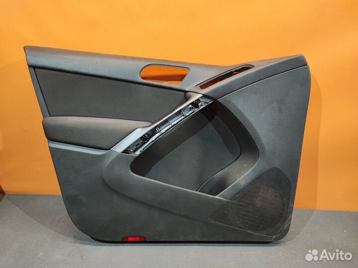 Карта передней двери Volkswagen Tiguan 1