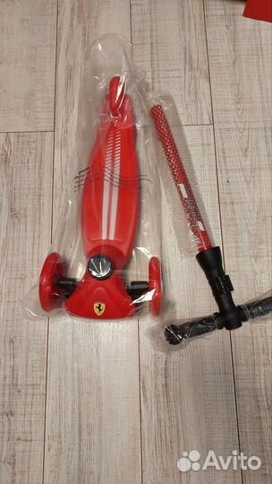 Самокат детский трехколесный новый