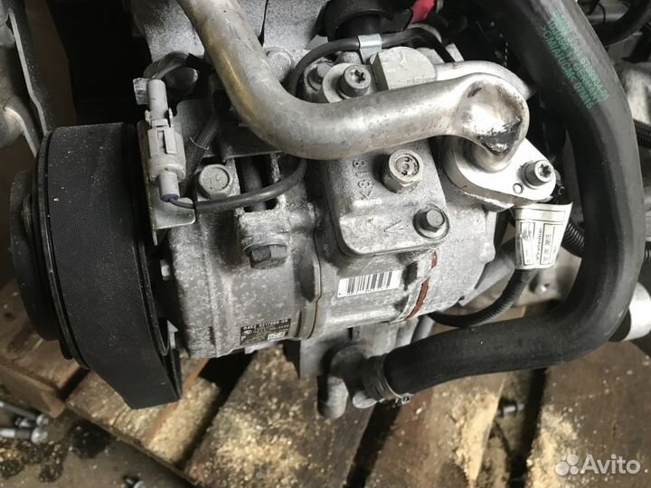 Компрессор кондиционера для бмв 535XI 11-17