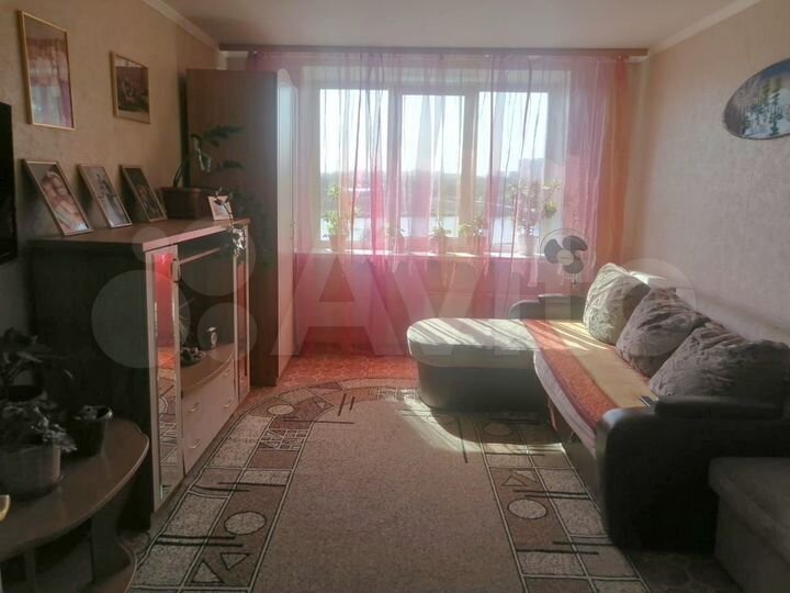 2-к. квартира, 52 м², 4/10 эт.