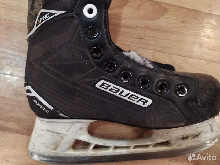 Хоккейные коньки bauer