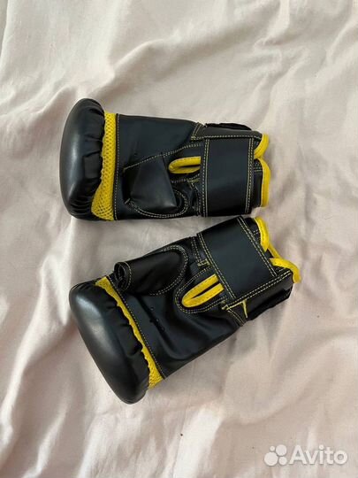 Мини напольная груша и перчатки для бокса