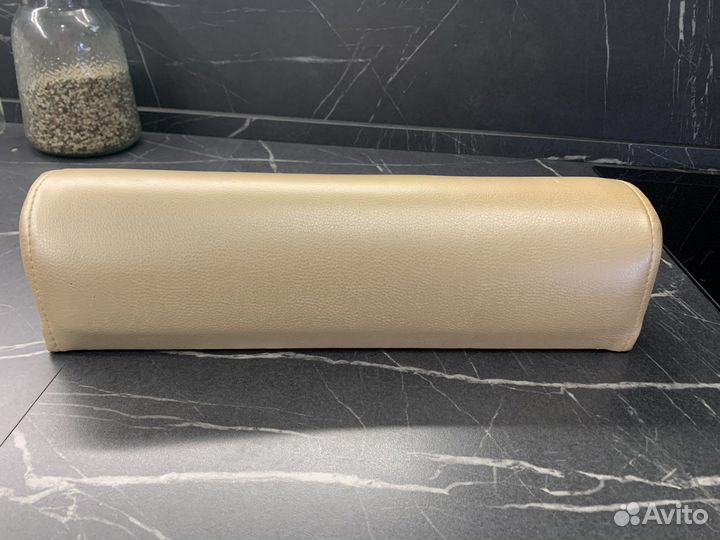 Валик маникюрный для рук