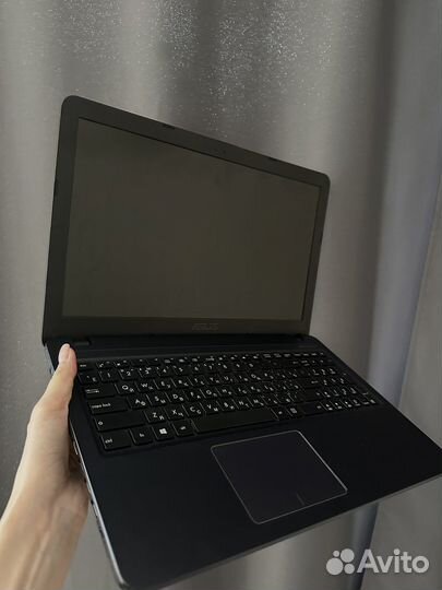 Ноутбук asus