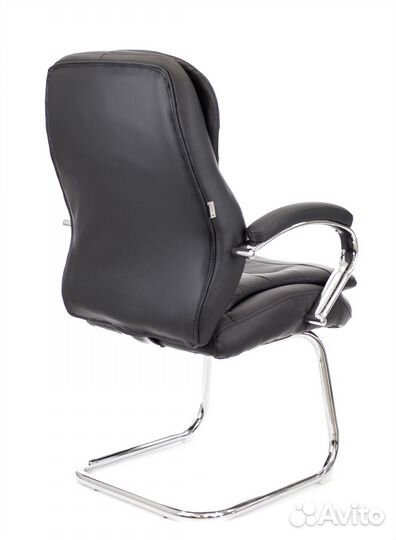 Офисное кресло