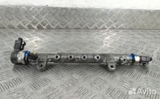 Топливная рампа дизельная audi A4 B8 (KDN31BB01)