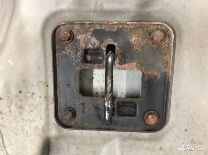 Капот Ford Fiesta 5 (2002-2009)