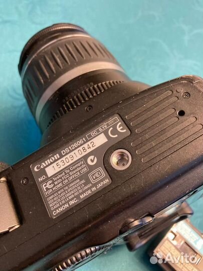 Цифровая зеркальная камера Canon DS 126061