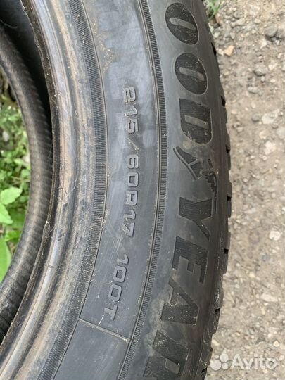 Goodyear UltraGrip Arctic 2 SUV 215/60 R17