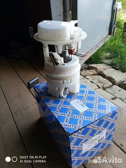 Топливный насос Peugeot 206