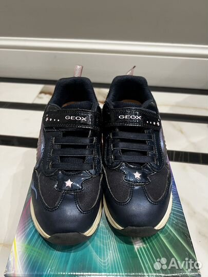 Кроссовки geox