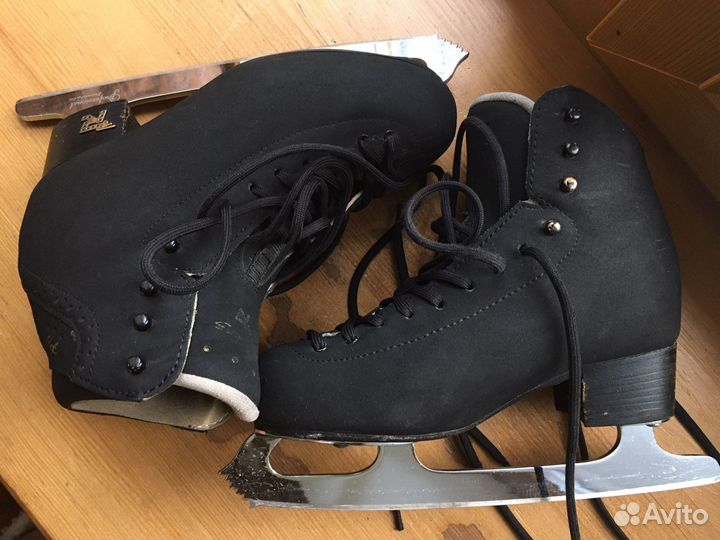 Коньки для фигурного катания