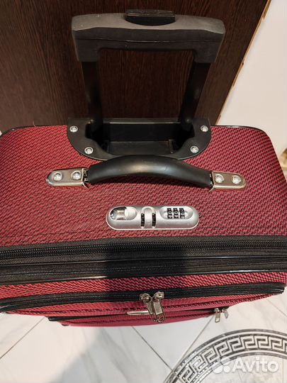 Чемодан на колесах