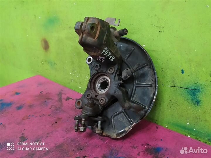 Кулак перед правый VW Jetta 6 2011-2018 5C0407256