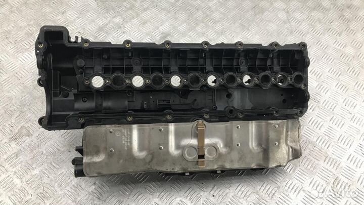 Клапанная крышка BMW 5 E60/E61 2004 2247444