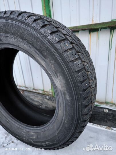 Dunlop SP Winter Ice 01 235/65 R17 108T