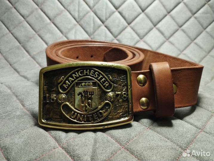 Пряжка бляха фк Манчестер Юнайтед