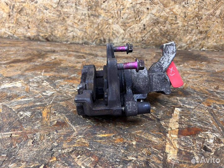 Суппорт тормозной зад. лев. Jaguar XF XK XJ 09-19