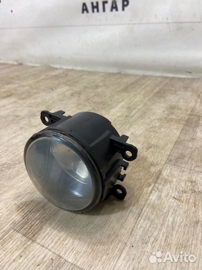 Фара противотуманная передняя Nissan Note E11