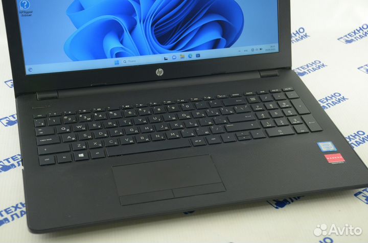 Ноутбук HP. Core i3-6006u 8Gb SSD 256Gb Radeon R5