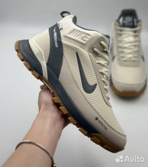 Nike Rivah Gore-Tex Beige