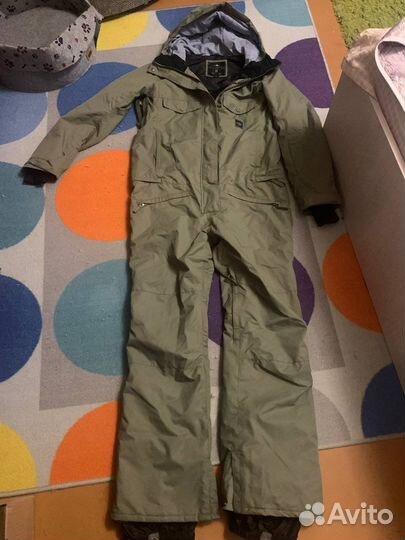Комбинезон для сноуборда лыжи