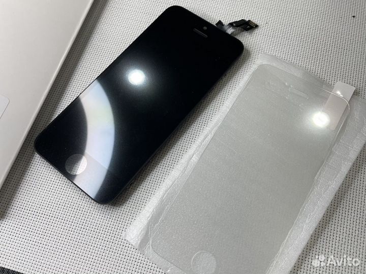 Экран iPhone 5s / SE