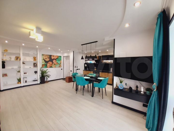 3-к. квартира, 80 м², 7/10 эт.